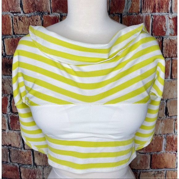 Kortni Jeane Small Swing Swim Crop Bikini Top - Picture 5 of 6